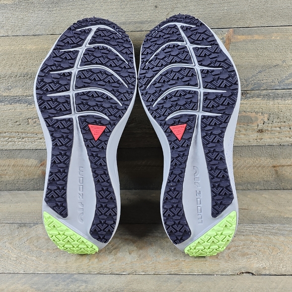 Nike Winflo Sheild 8 Women's Running Shoes Weatherproof features Black Violet - Picture 6 of 11